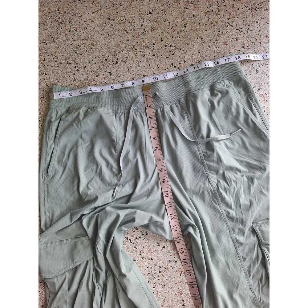 Lululemon Dance Studio Relaxed Fit Mid-Rise Cargo Jogger